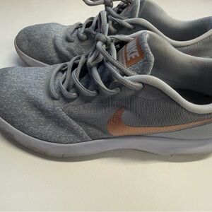 Nike Women's Sneakers in Gray and Copper